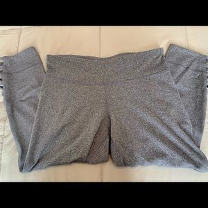 Champion Gray Cropped Leggings, size M